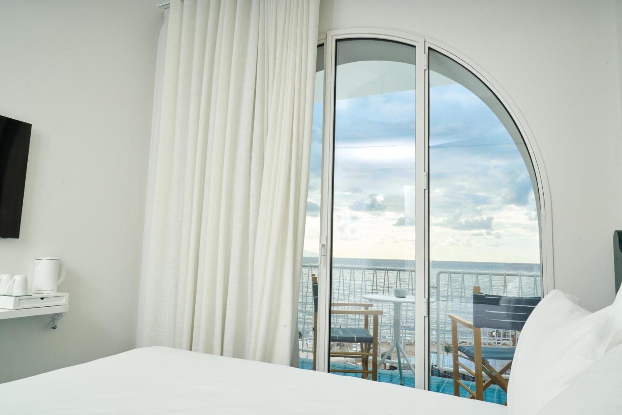 Calea Boutique Hotel Баколи Экстерьер фото