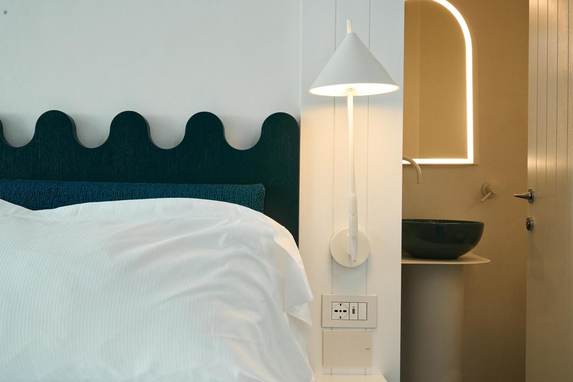 Calea Boutique Hotel Баколи Экстерьер фото